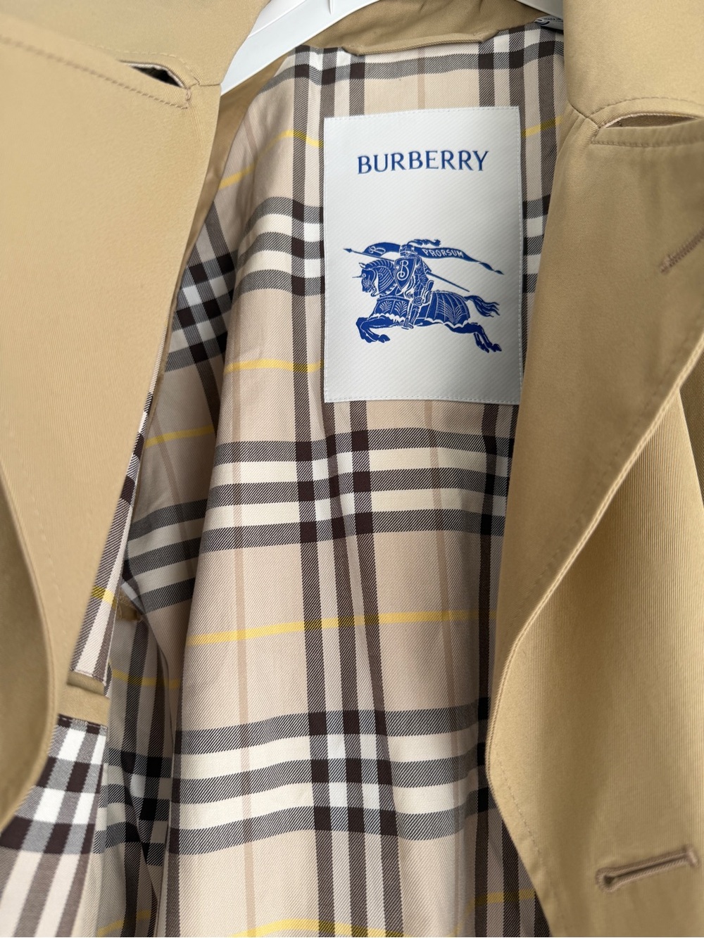 NEW Burberry Double-Breasted Long Castleford Trench Coat in Beige Cotton - Picture 10 of 16